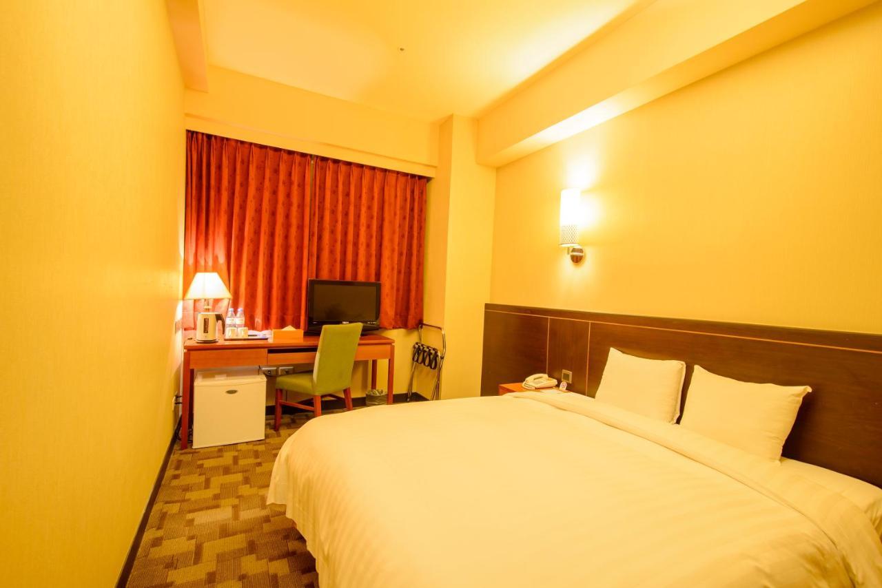 San Hua Hotel Kaohsiung Exterior photo