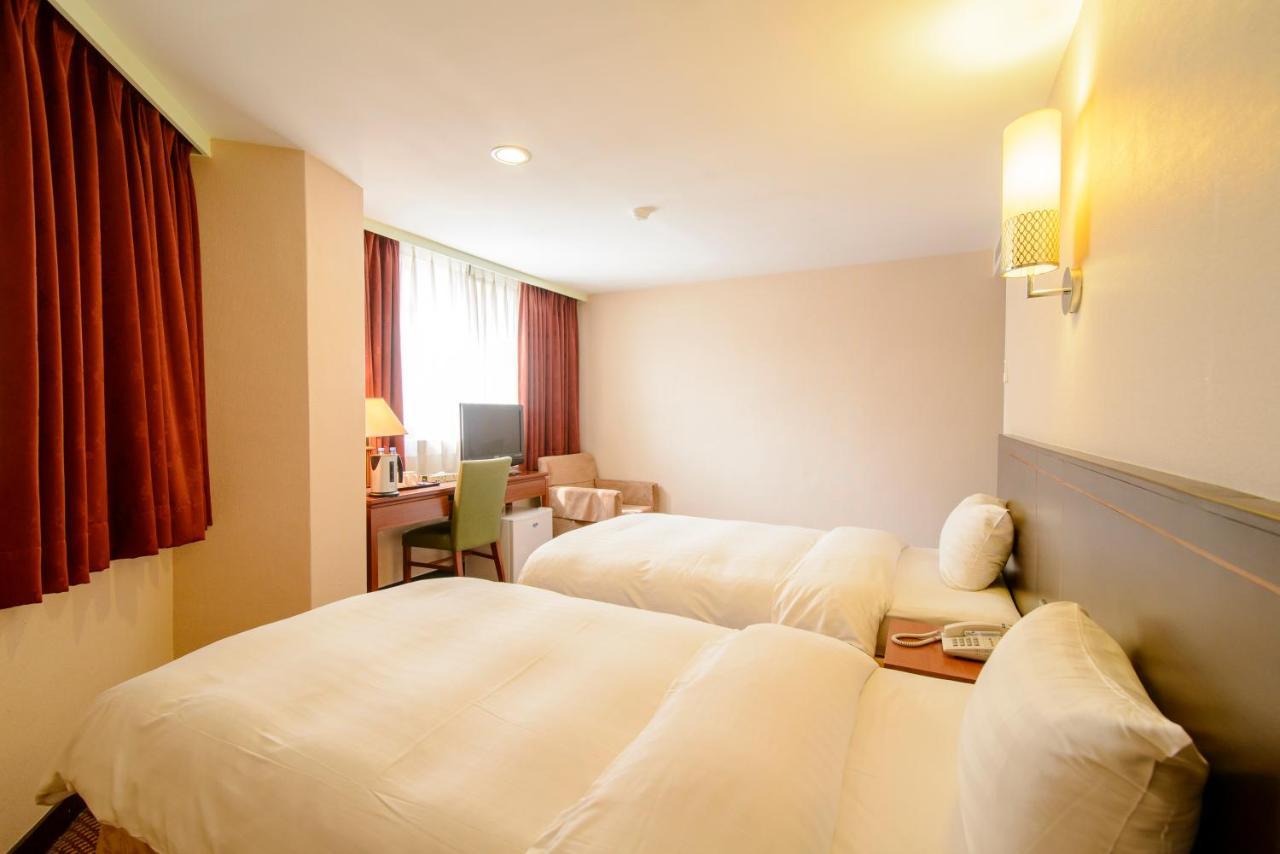 San Hua Hotel Kaohsiung Exterior photo